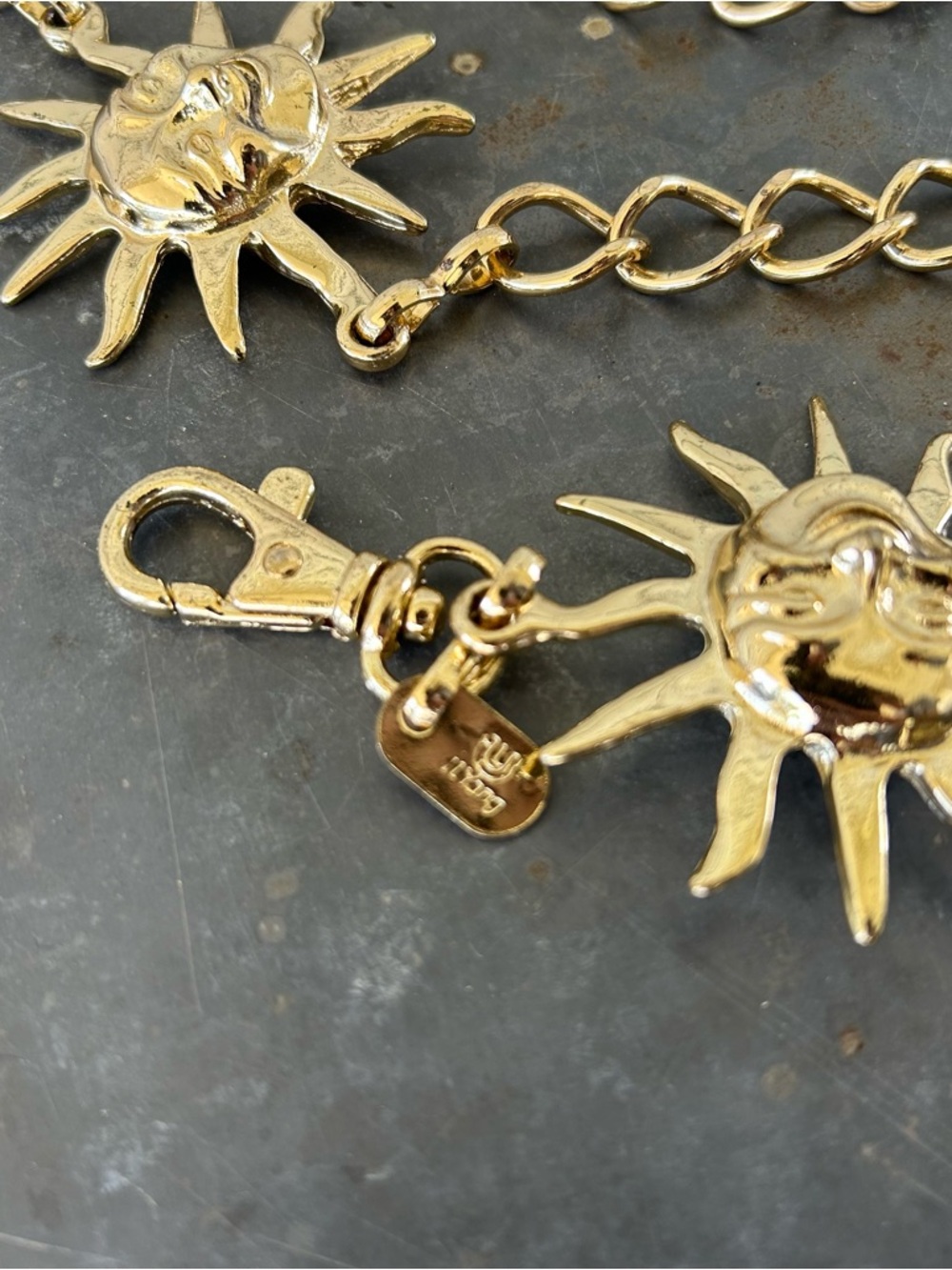 Vintage Gold Tone Celestial Sun Face Conch Chain Belt Star Retro Folk Art 45” - Picture 7 of 13